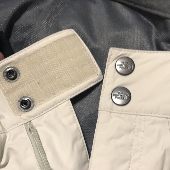 THE NORTH FACE HyVent CREAM SKI PANTS WOMENS SZ L/ MENS M UNISEX EUC 🔥 - Picture 10 of 10